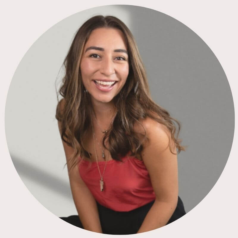 Laura Gomez - Travel Guide Author